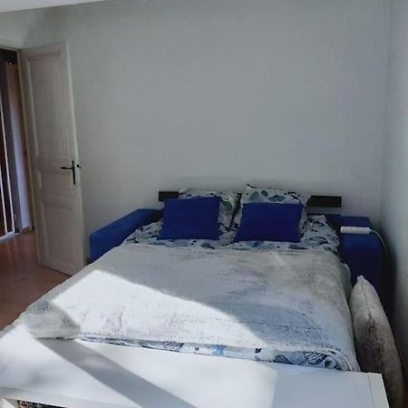 Appartement Au Coeur Du Village De Callian Exterior foto